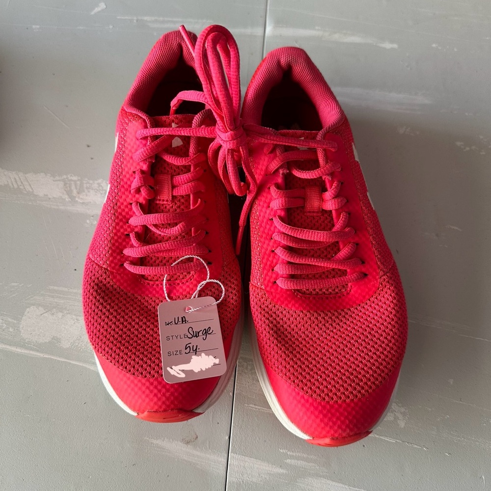 Under armour surge youth